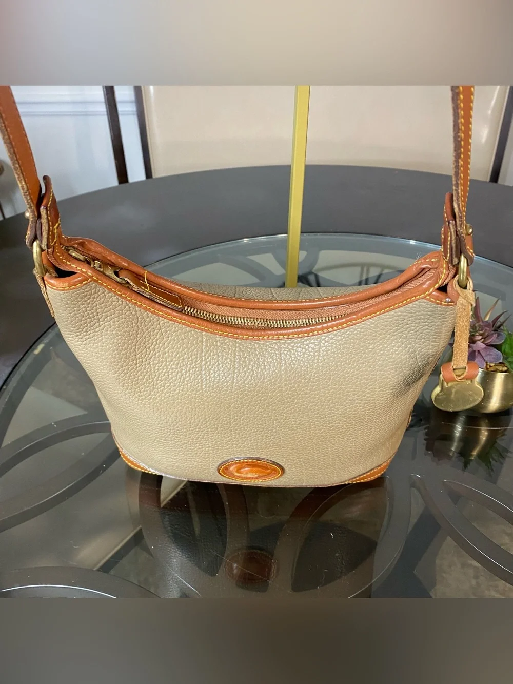 Dooney & Bourke exact normal
